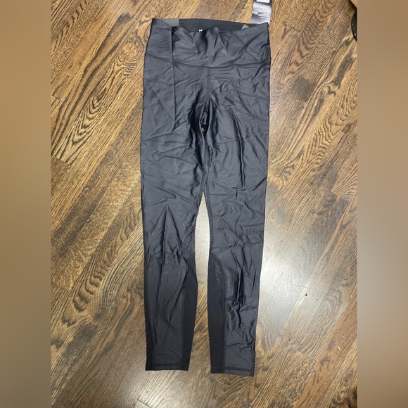 NWT under Armour ISO-Chill Black Leggings - Picture 1 of 4